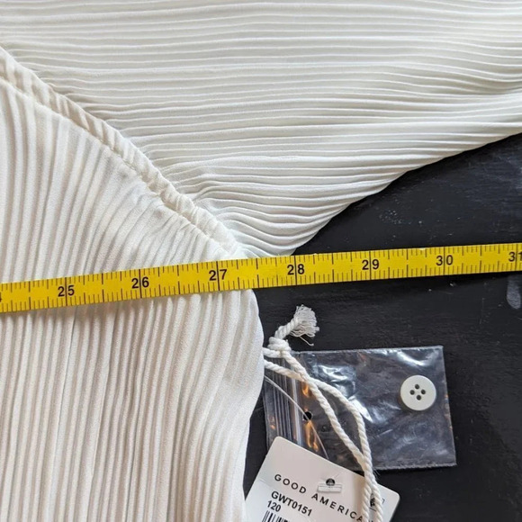 NWT Good American Always Fits Plissé Shirt Size 1/2 - Picture 10 of 10